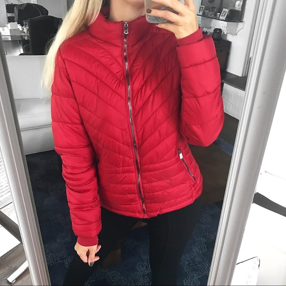 🆕 DARK RED SNOBBISH PUFFER JACKET! - Picture 3 of 13